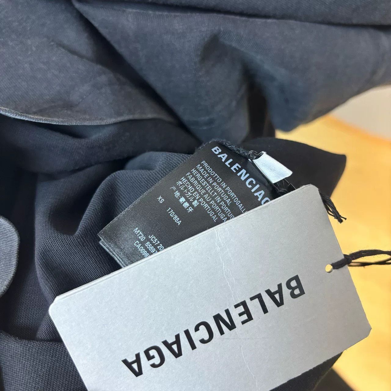 Balenciaga Balenciaga Flame B Logo T-Shirt Size XS Size US XS / EU 42 / 0 - 6 Thumbnail