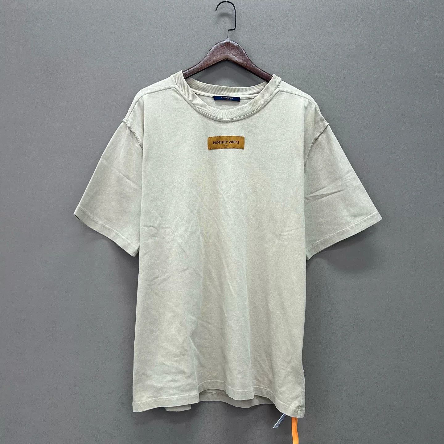Louis Vuitton Louis Vuitton Logo T-Shirt Size XL Size US XL / EU 56 / 4 - 2 Thumbnail
