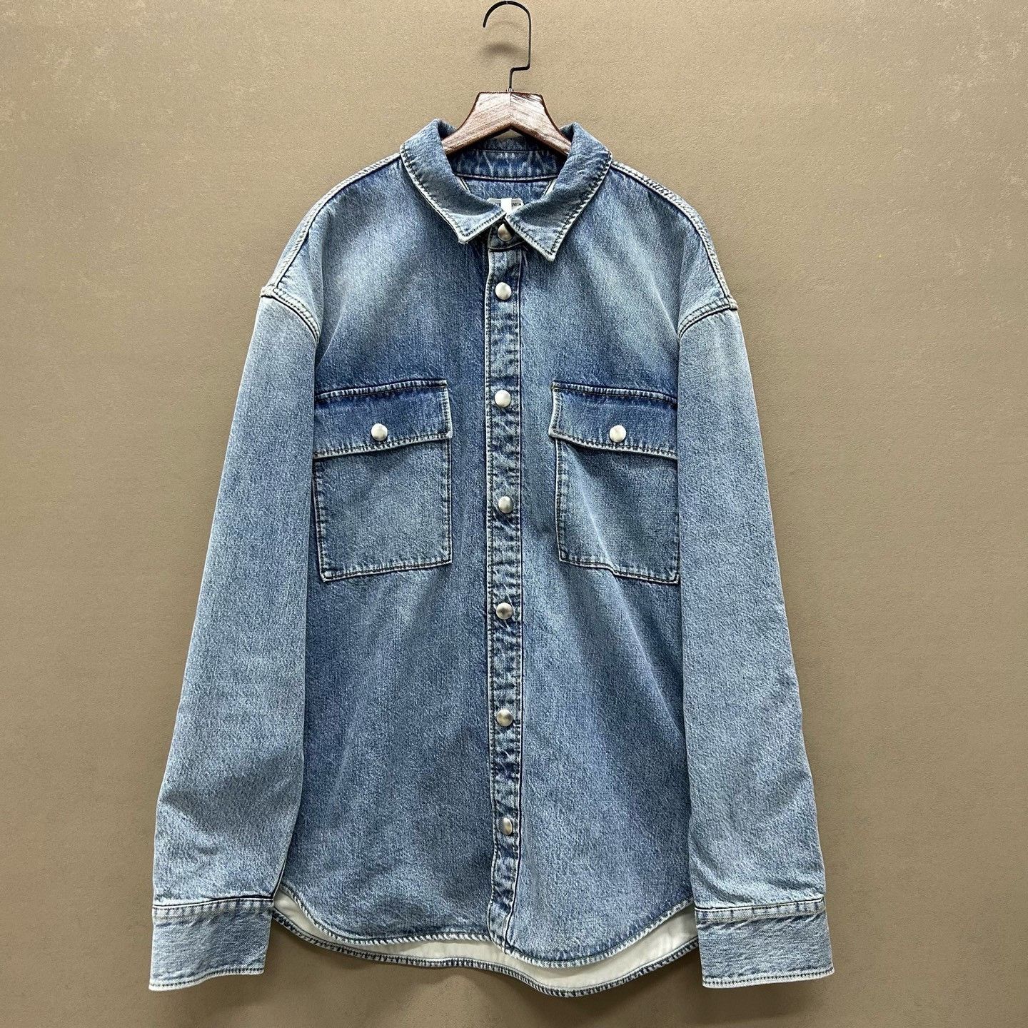 Bottega Veneta Bottega Veneta Washed Denim Shirt Size L Size US L / EU 52-54 / 3 - 2 Thumbnail