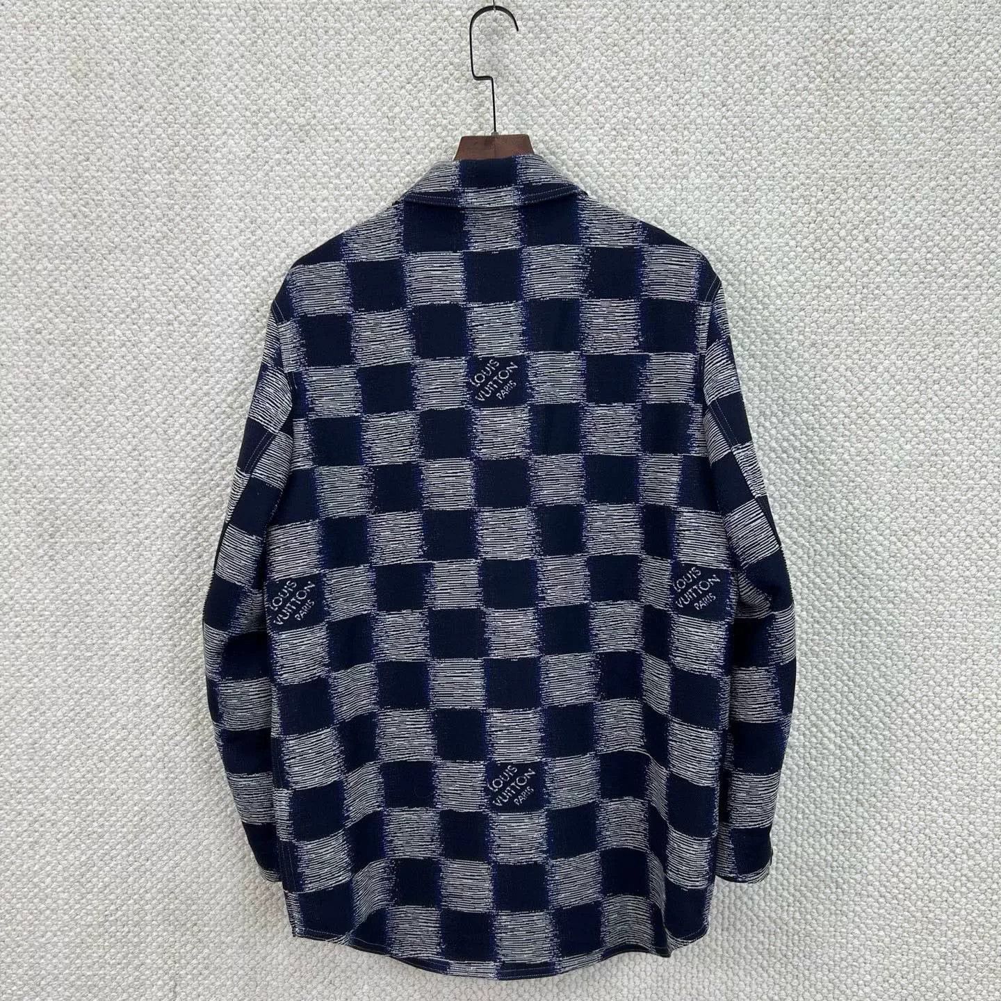 Louis Vuitton Louis Vuitton Checkered Wool Shirt-Jacket Size M Size US M / EU 48-50 / 2 - 3 Thumbnail