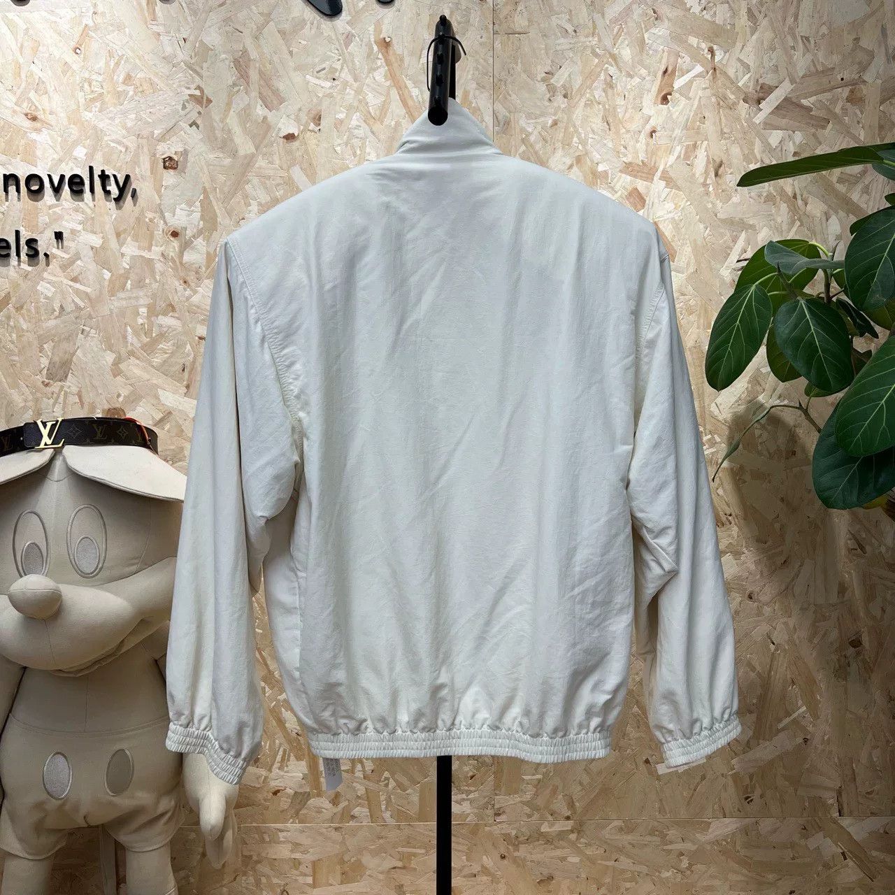 Balenciaga Balenciaga Logo Embroidery Light Jacket Size L Size US L / EU 52-54 / 3 - 3 Thumbnail