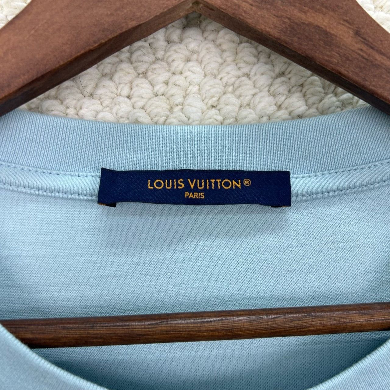 Louis Vuitton Louis Vuitton Monogram Gradient T-Shirt Size XL Size US XL / EU 56 / 4 - 4 Thumbnail