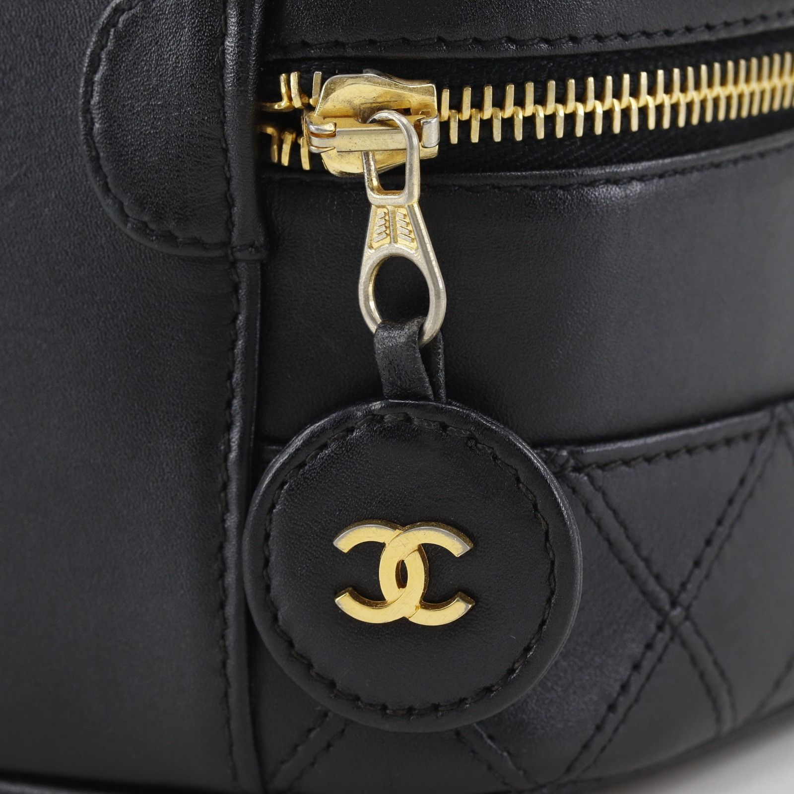 Chanel Chanel Chanel Bicolor Calf Vanity Bag Leather Vanity Bag DUTY FREE for USA Size ONE SIZE - 10 Thumbnail