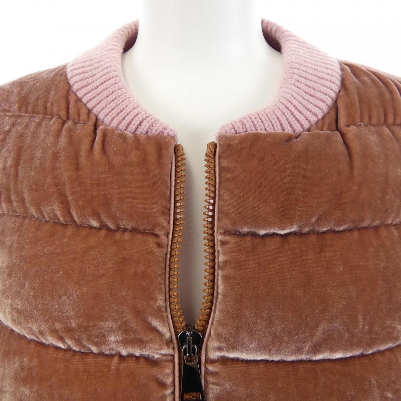 Moncler Moncler Moncler Cashmere Blend Down Jacket Textile Outerwear 20939490800 DUTY FREE for USA Size ONE SIZE - 6 Thumbnail