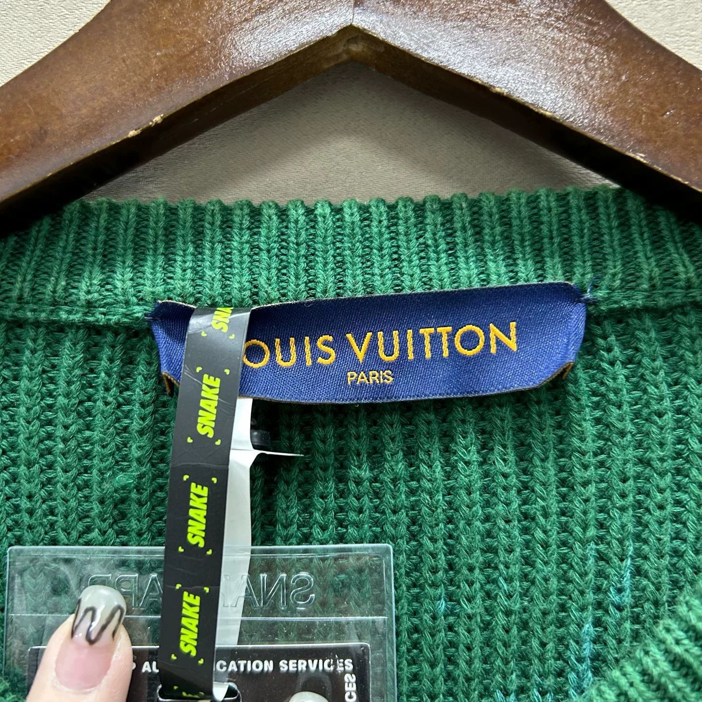 Louis Vuitton Louis Vuitton Striped Logo Sweater Size L Size US L / EU 52-54 / 3 - 5 Thumbnail