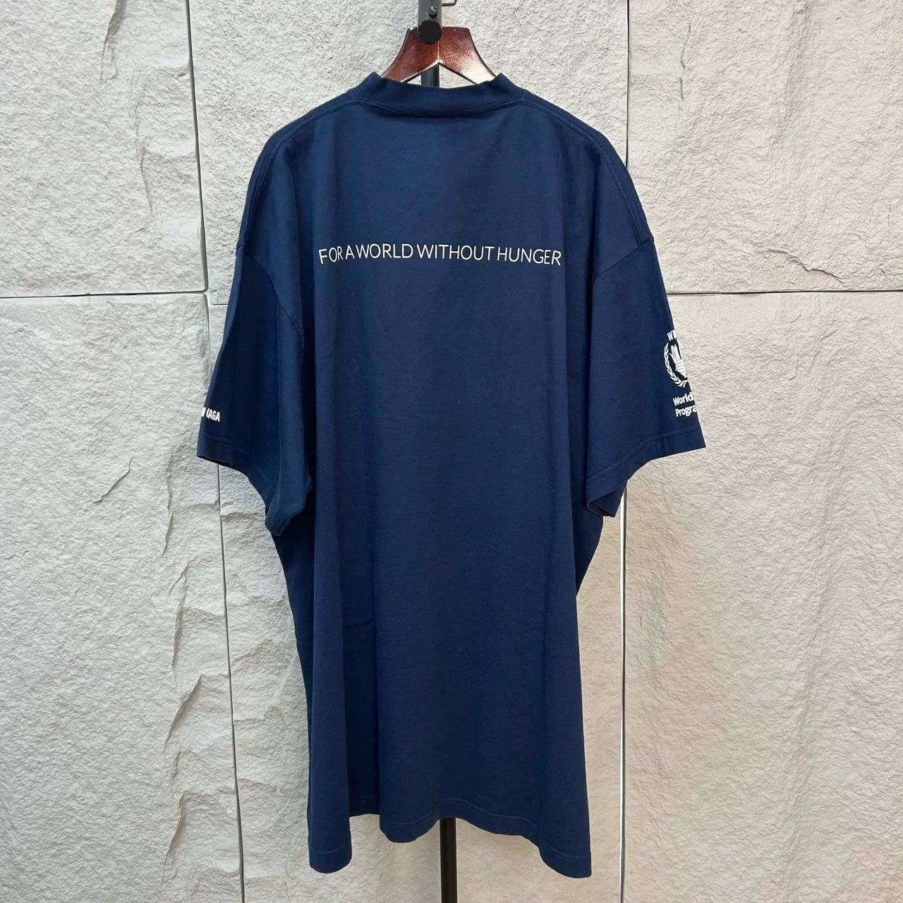Balenciaga Balenciaga WFP Logo T-Shirt Size L Size US L / EU 52-54 / 3 - 3 Thumbnail