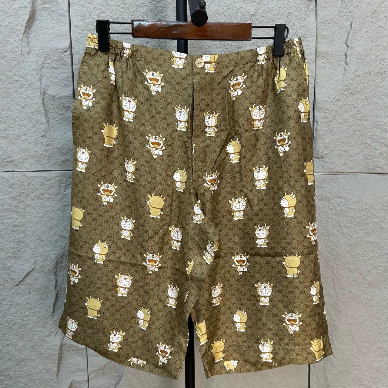 Gucci Gucci x Doraemon Silk Shorts Size 28 Size US 28 / EU 44 - 2 Thumbnail