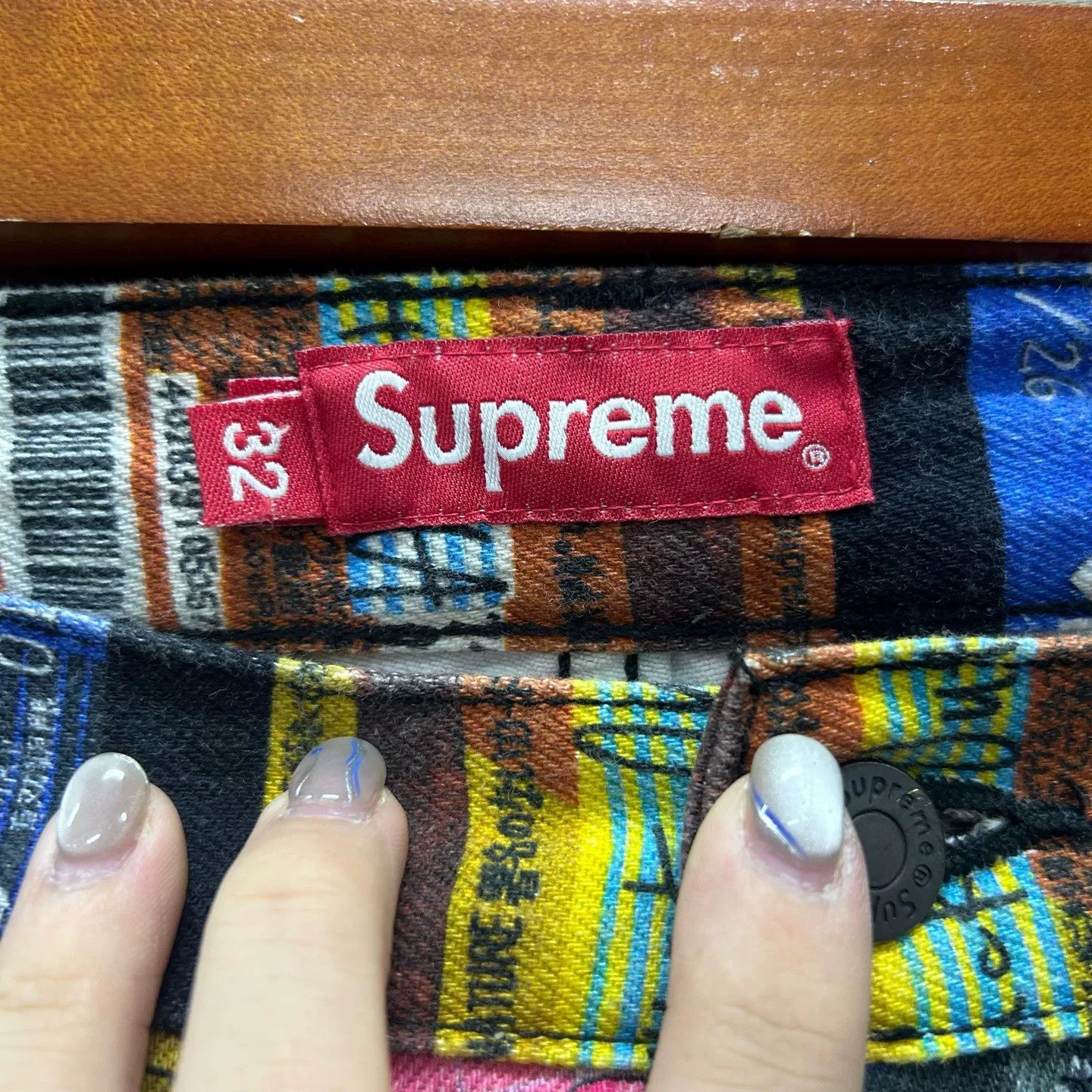 Supreme Supreme Credit Card Print Denim Jeans Size 32 Size US 32 / EU 48 - 4 Thumbnail