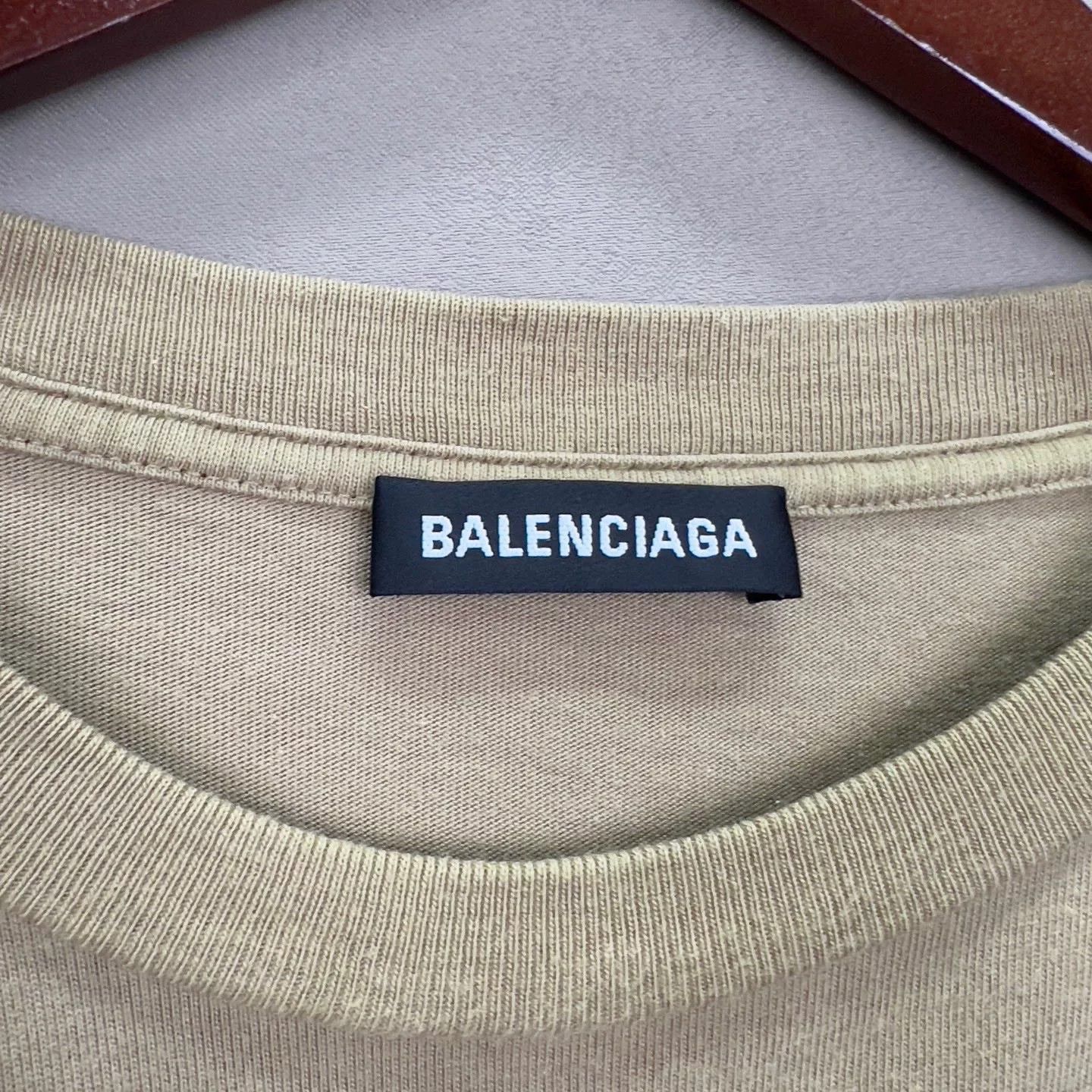 Balenciaga Balenciaga Paris Crown Logo T-Shirt Size M Size US M / EU 48-50 / 2 - 4 Thumbnail