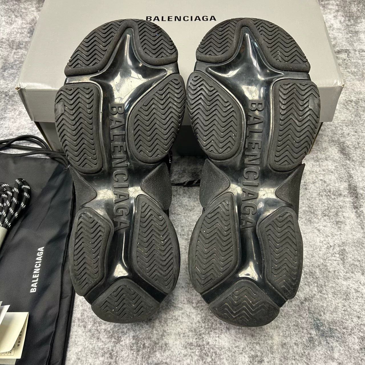 Balenciaga Balenciaga Studded Triple S Sneakers US 9 Size US 9 / EU 42 - 6 Thumbnail