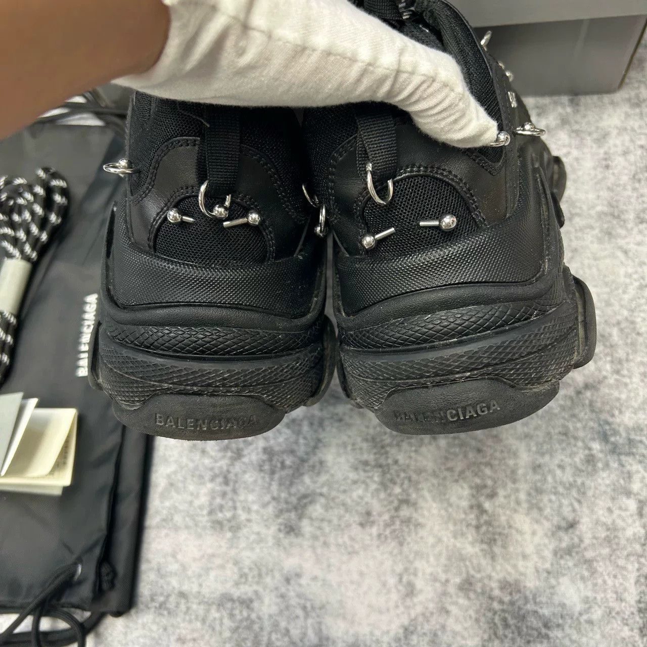 Balenciaga Balenciaga Studded Triple S Sneakers US 9 Size US 9 / EU 42 - 5 Thumbnail