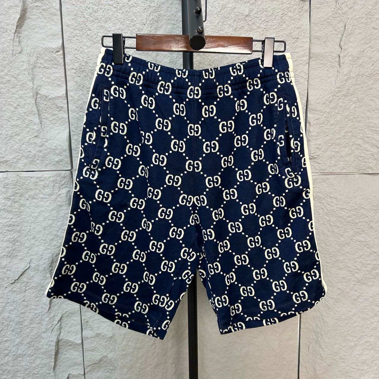 Gucci Gucci GG Jacquard Web Stripe Shorts Size XS Size US 28 / EU 44 - 2 Thumbnail