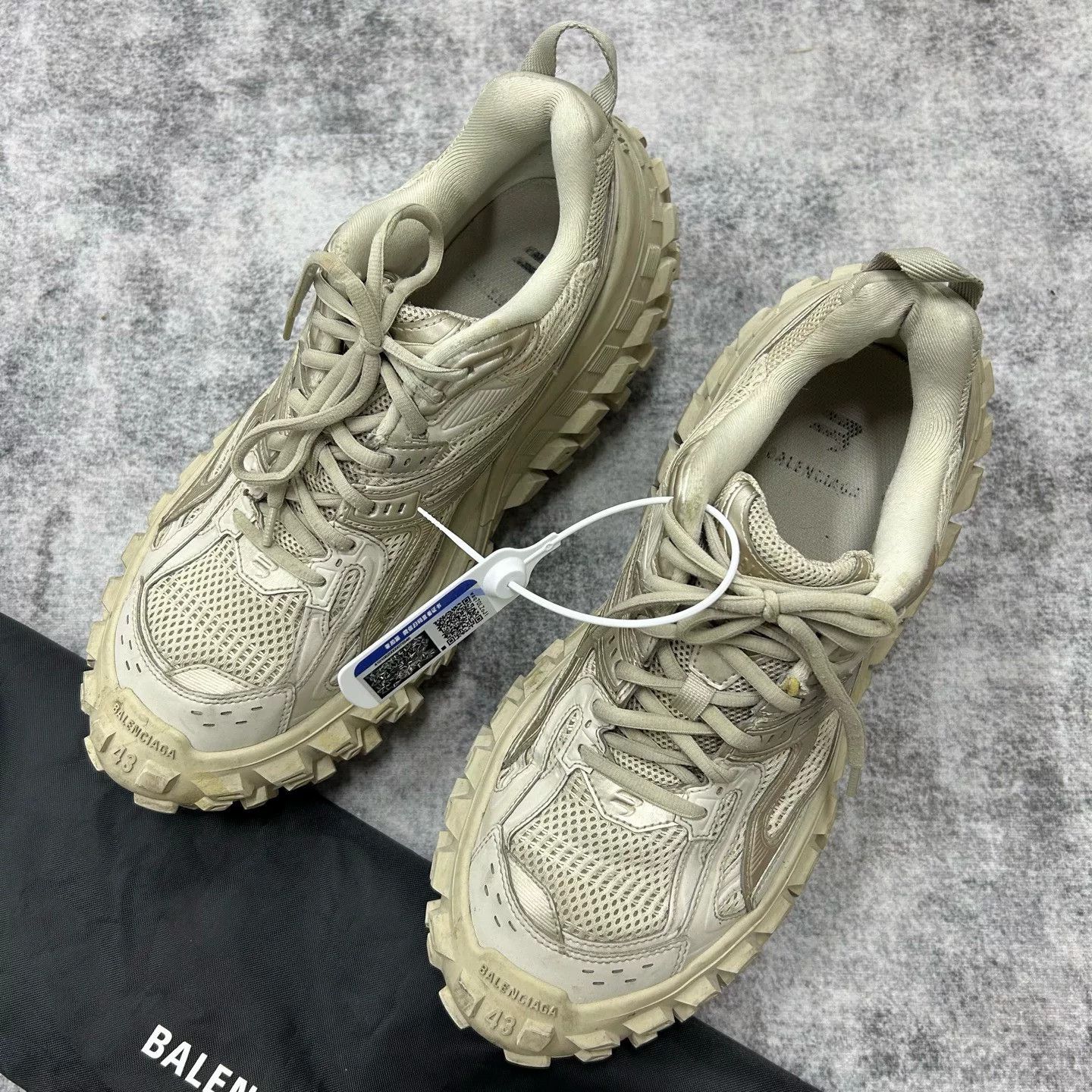 Balenciaga Balenciaga Defender Sneakers Size 10 Size US 10 / EU 43 - 3 Thumbnail