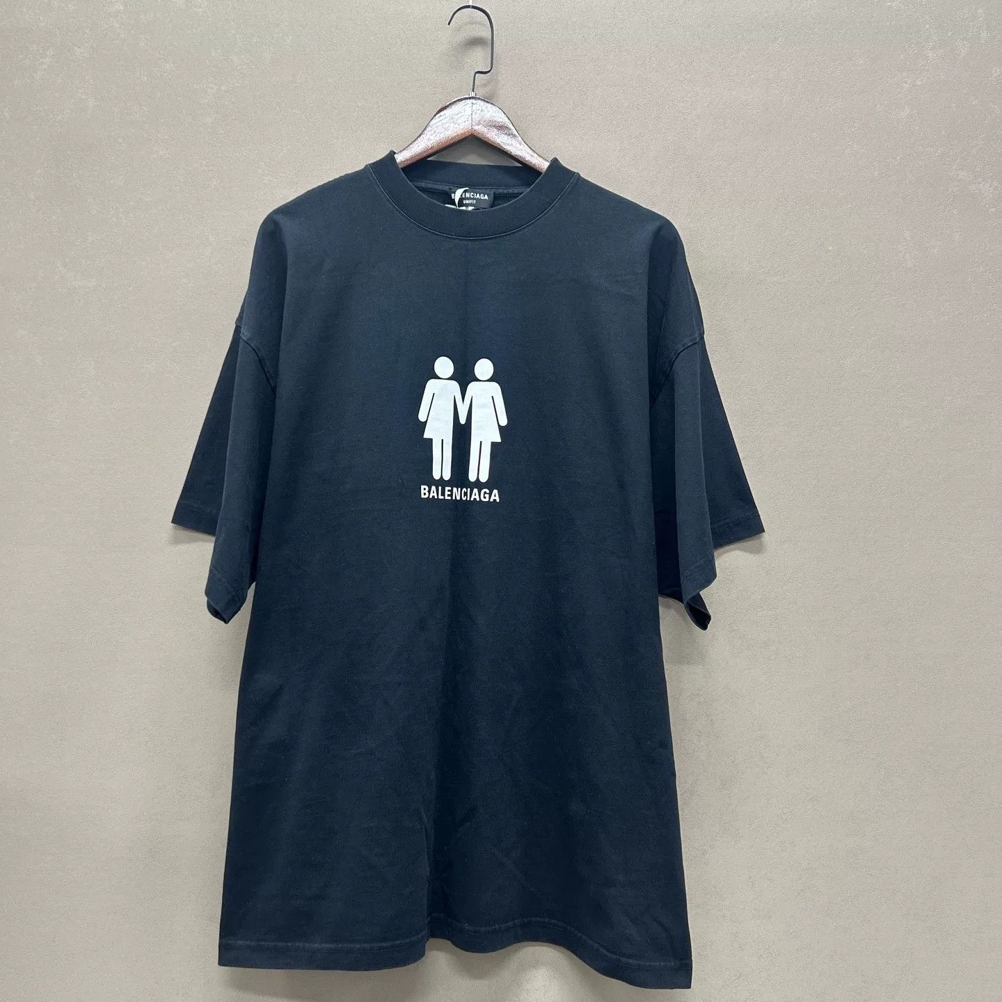 Balenciaga Balenciaga Pride 2022 Flag Graphic T-Shirt Size 3 Size US L / EU 52-54 / 3 - 2 Thumbnail