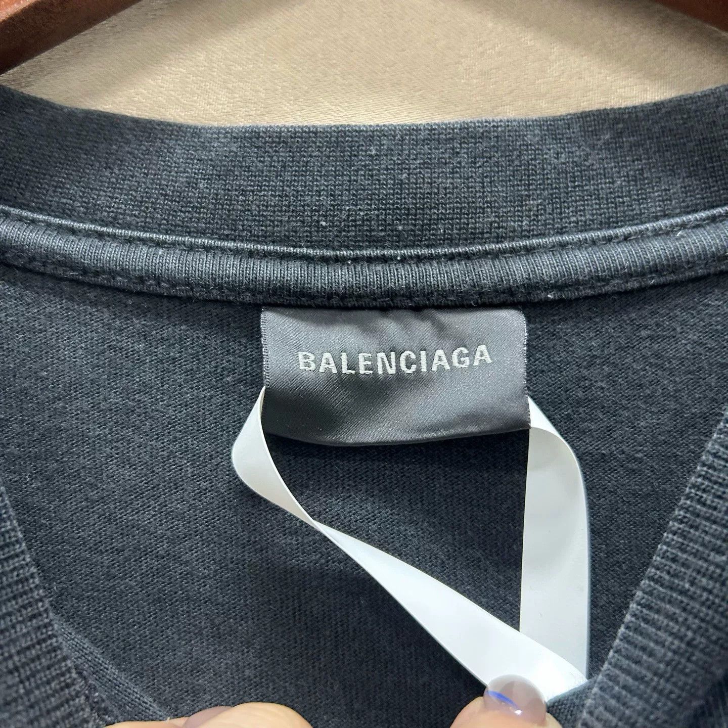 Balenciaga Balenciaga Graffiti Logo T-Shirt Size XS Size US XS / EU 42 / 0 - 4 Thumbnail