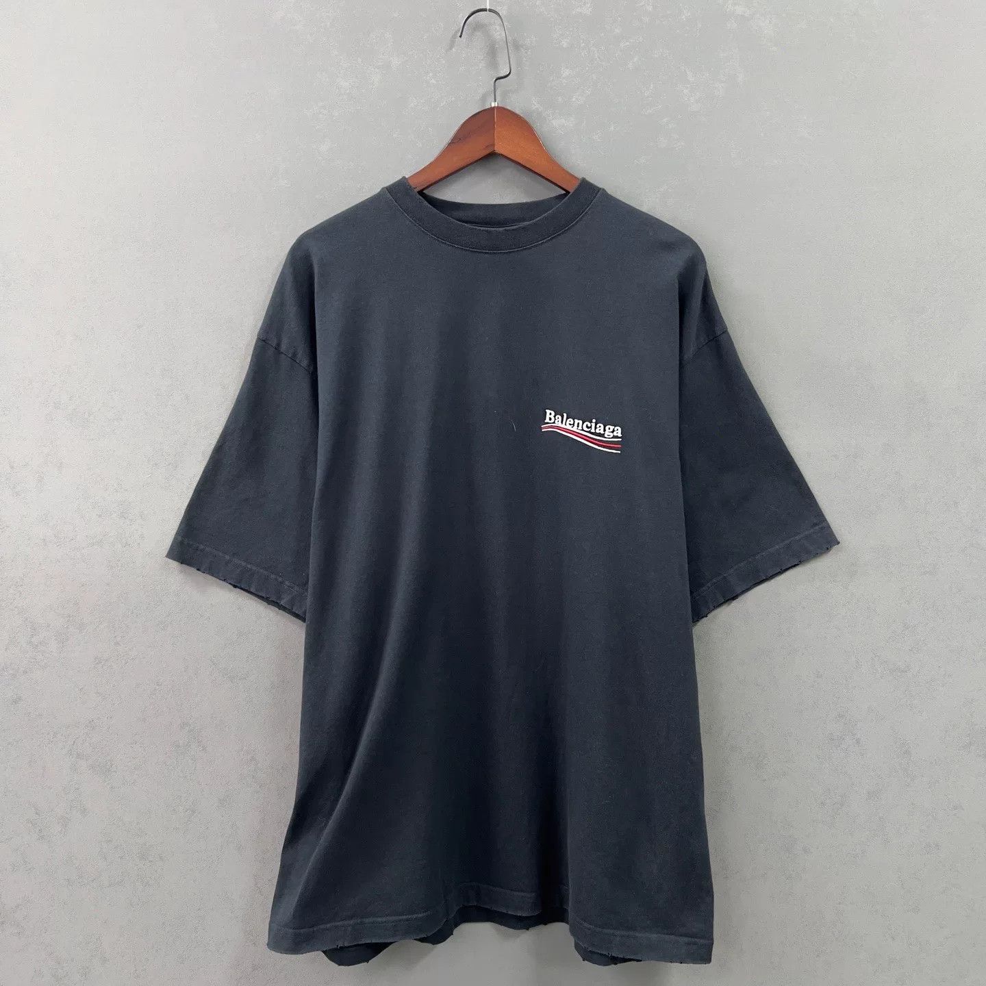 Balenciaga Balenciaga Wave Logo T-Shirt US M Size US M / EU 48-50 / 2 - 2 Thumbnail