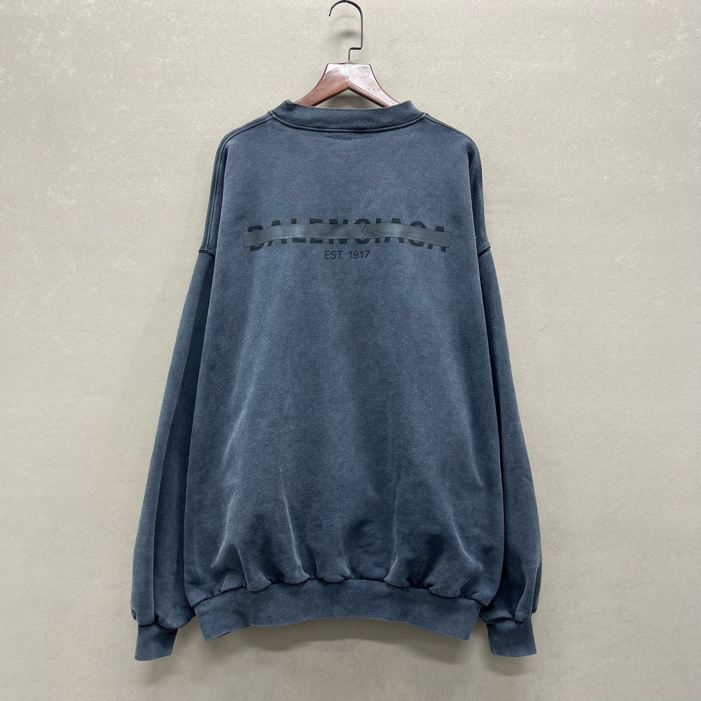 Balenciaga Balenciaga Strikethrough Logo Sweatshirt Size S Size US S / EU 44-46 / 1 - 3 Thumbnail