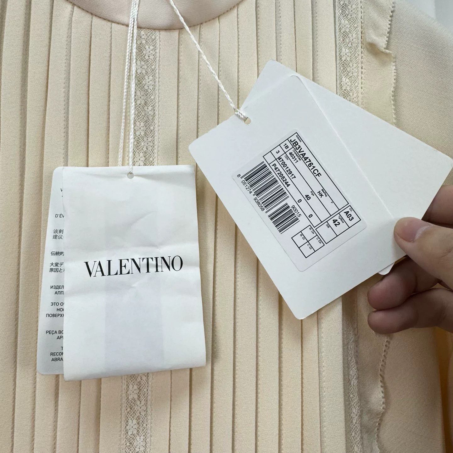 Valentino Valentino Embroidered Wool Mini Dress Size 42 Size M / US 6-8 / IT 42-44 - 7 Thumbnail