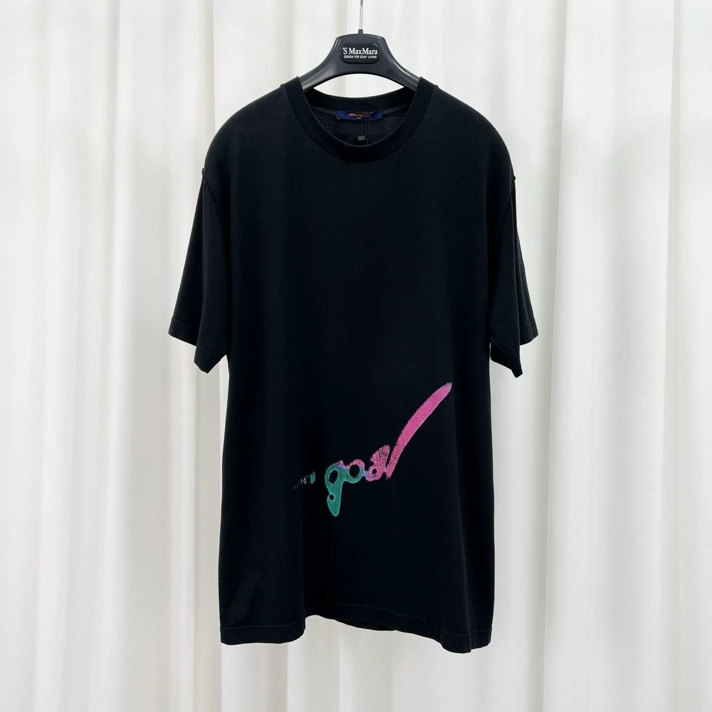 Louis Vuitton Louis Vuitton Neon Logo T-Shirt Size L Size US L / EU 52-54 / 3 - 2 Thumbnail