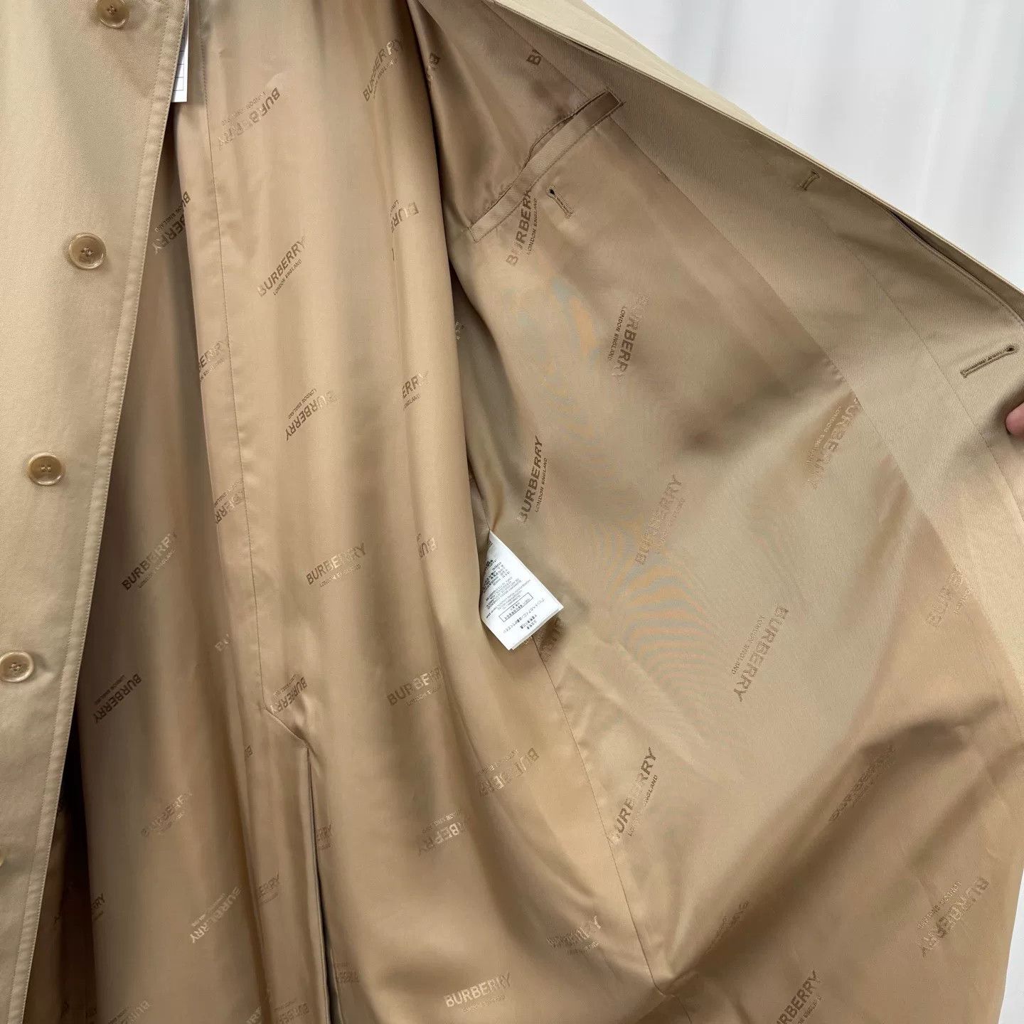 Burberry Burberry Back Graphic Trench Coat Size M Size US M / EU 48-50 / 2 - 6 Thumbnail