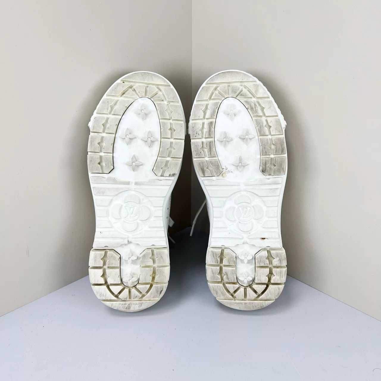 Louis Vuitton Louis Vuitton Squad Low-Top Sneakers Size 34 Size US 4 / IT 34 - 6 Thumbnail