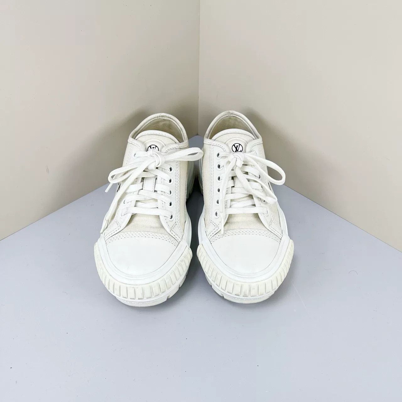 Louis Vuitton Louis Vuitton Squad Low-Top Sneakers Size 34 Size US 4 / IT 34 - 3 Thumbnail
