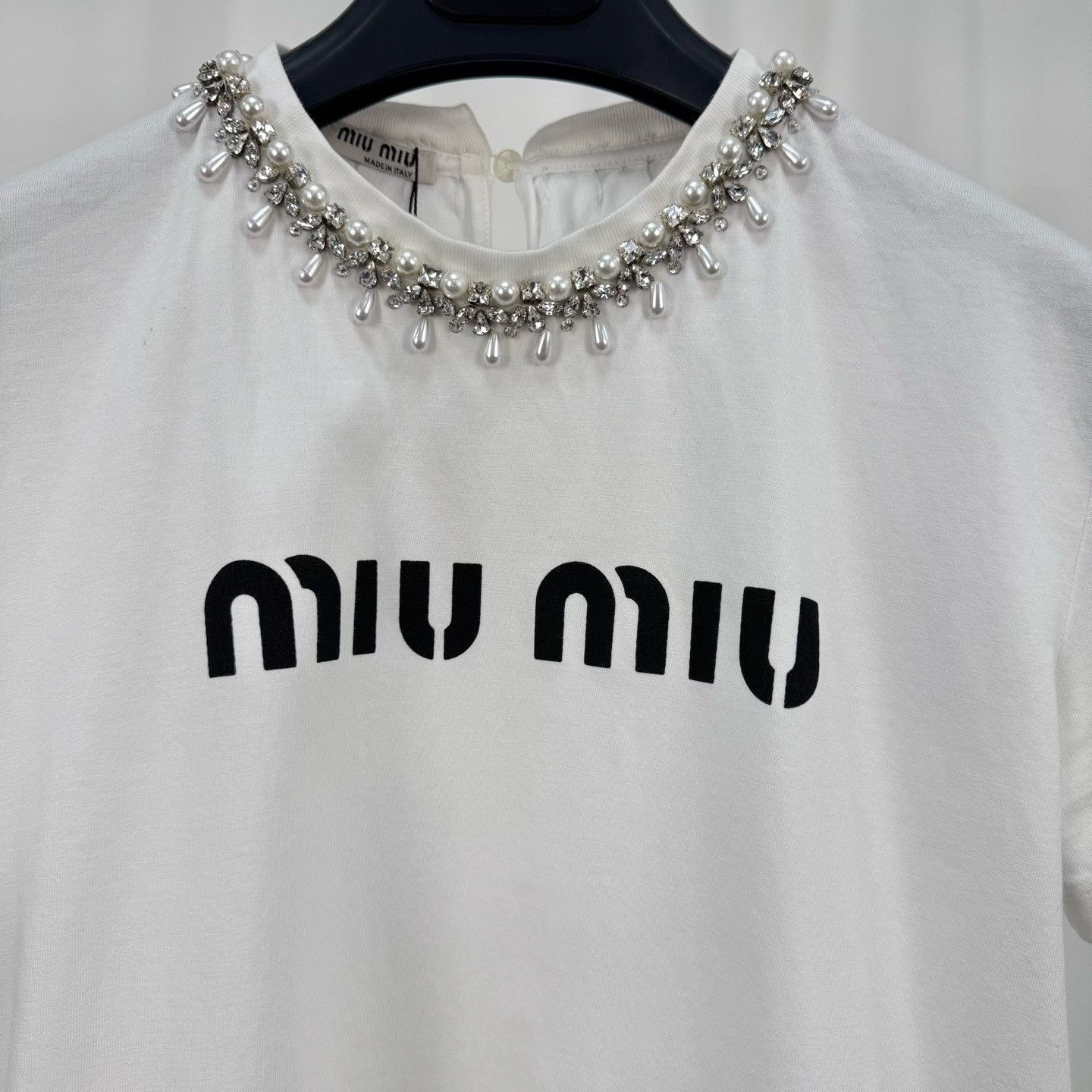 Miu Miu Miu Miu Crystal Pearl Logo T-Shirt Size XS Size XS / US 0-2 / IT 36-38 - 4 Thumbnail