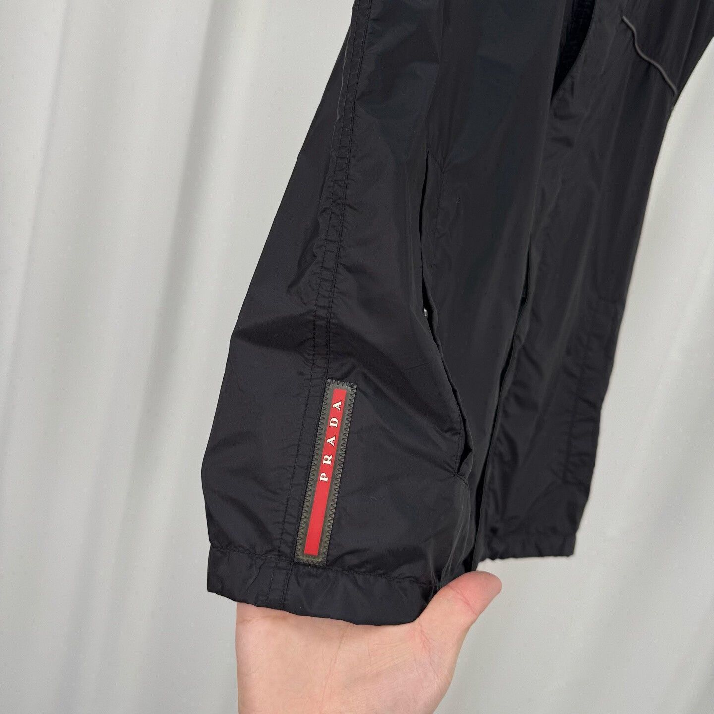 Prada Prada Red Tab Nylon Vest Size 48 Size US M / EU 48-50 / 2 - 5 Thumbnail