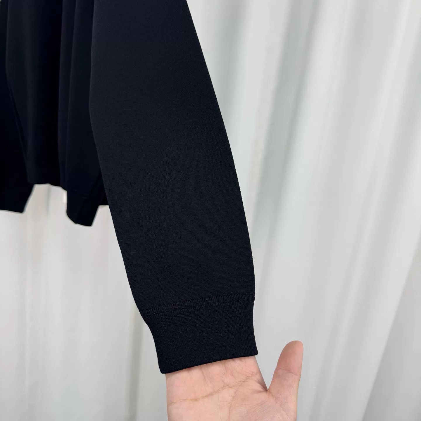 Valentino Valentino Back Slit Knit Sweatshirt Size M Size US M / EU 48-50 / 2 - 5 Thumbnail