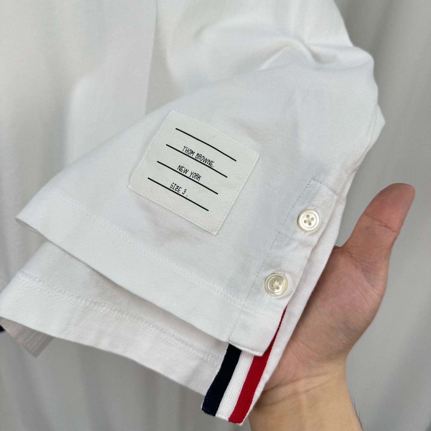 Thom Browne Thom Browne Logo Patch T-Shirt Size L Size US L / EU 52-54 / 3 - 6 Thumbnail
