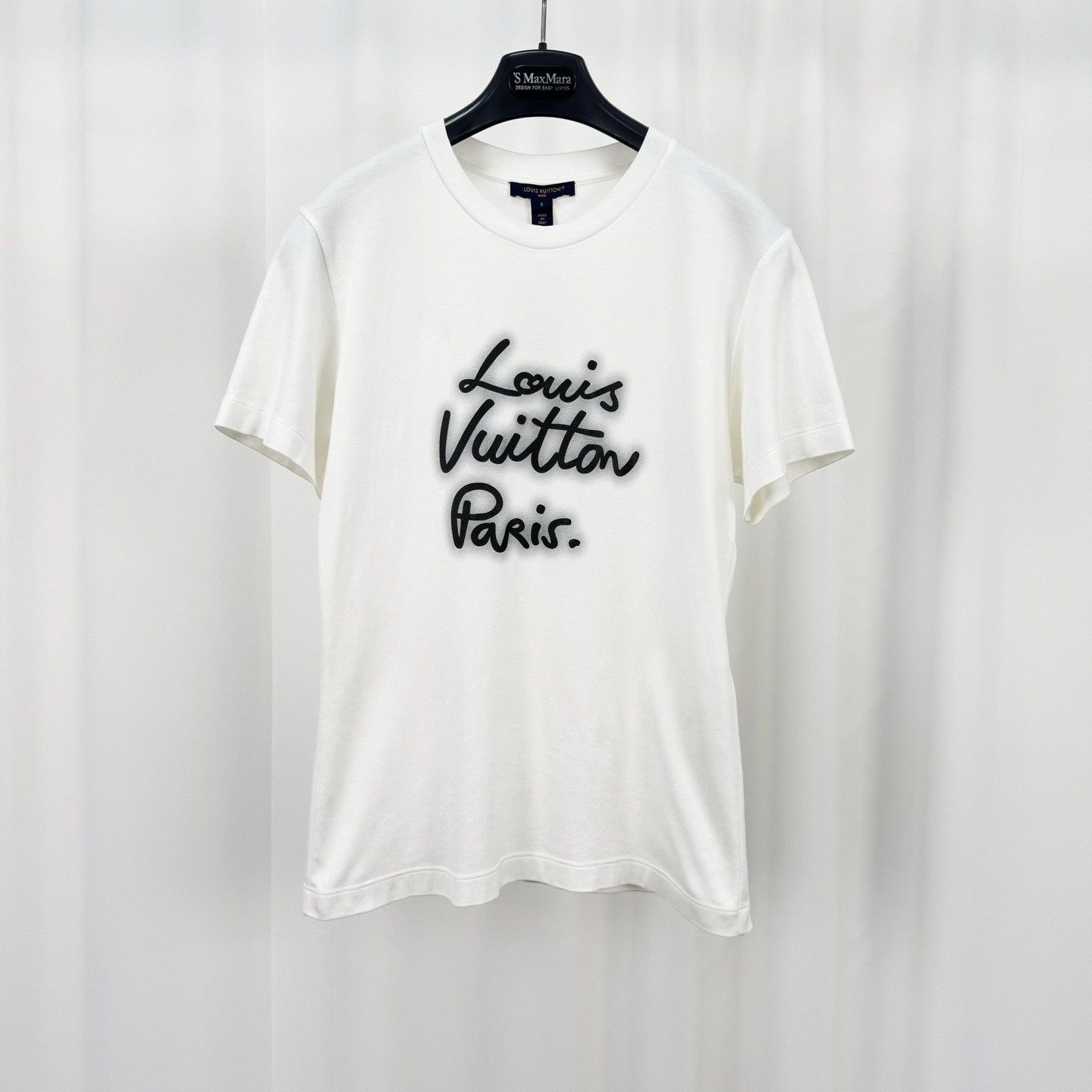 Louis Vuitton Louis Vuitton Graffiti Logo T-Shirt Size S Size US S / EU 44-46 / 1 - 2 Thumbnail