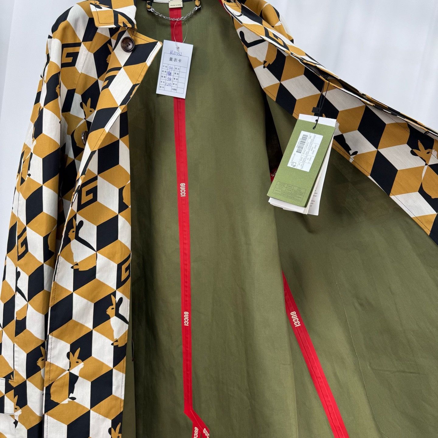 Gucci Gucci Geometric Rabbit Print Coat Size S Size US S / EU 44-46 / 1 - 6 Thumbnail