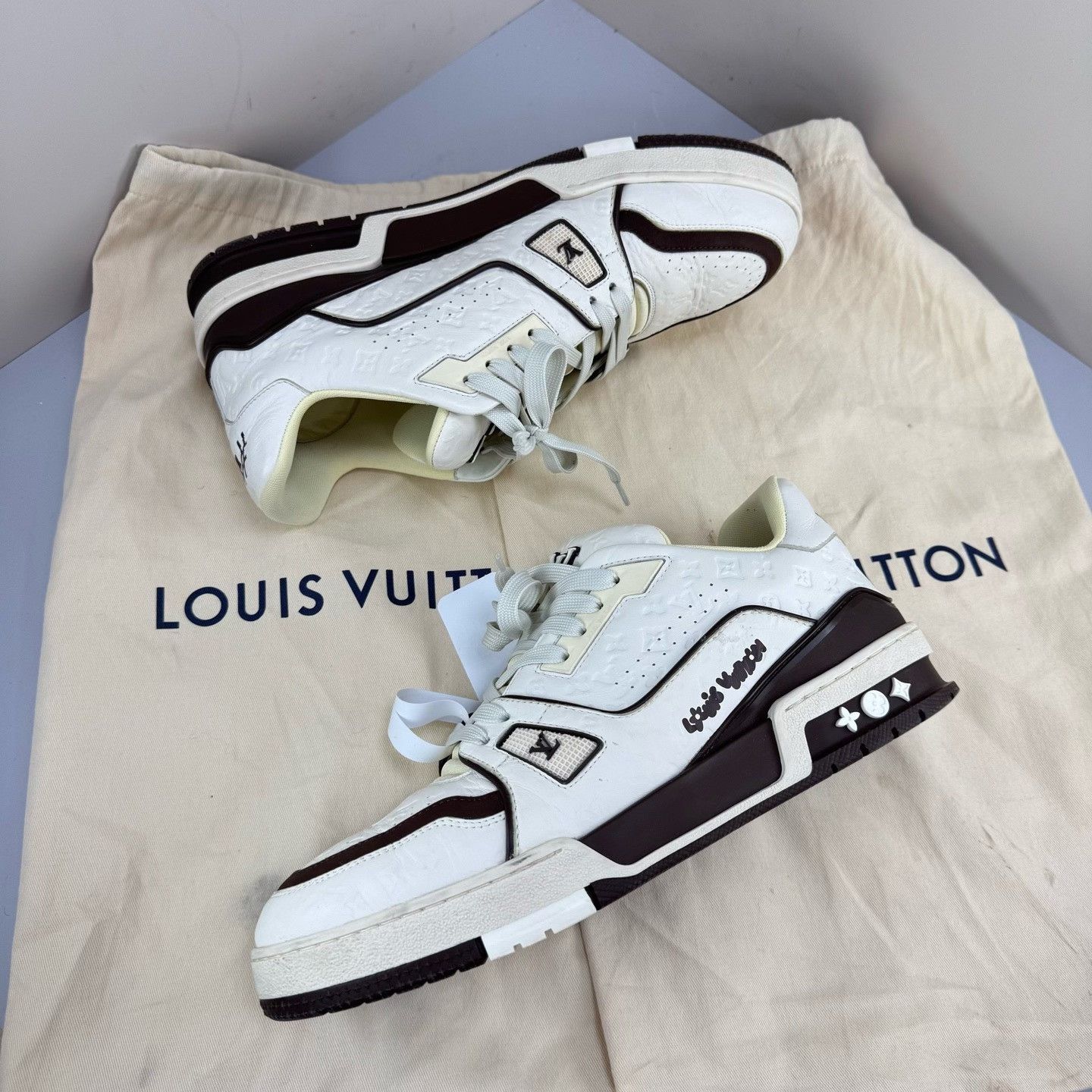 Louis Vuitton Louis Vuitton Monogram Trainer Sneakers Size 9 Size US 9 / EU 42 - 7 Thumbnail