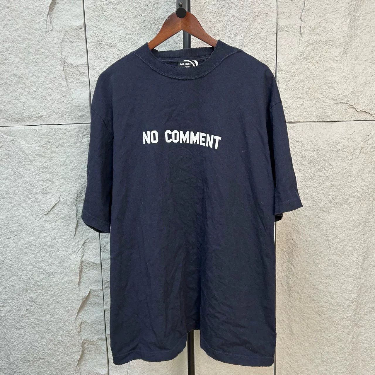 Balenciaga Balenciaga No Comment Logo T-Shirt Size XS Size US XS / EU 42 / 0 - 2 Thumbnail