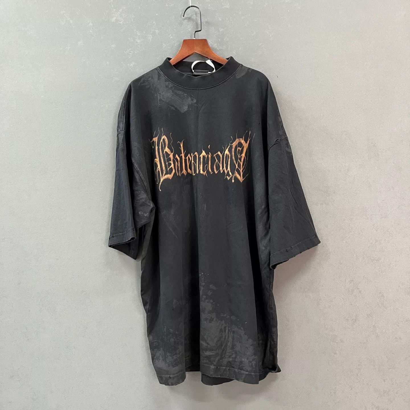 Balenciaga Balenciaga Script Graphic T-Shirt Size M Size US M / EU 48-50 / 2 - 2 Thumbnail