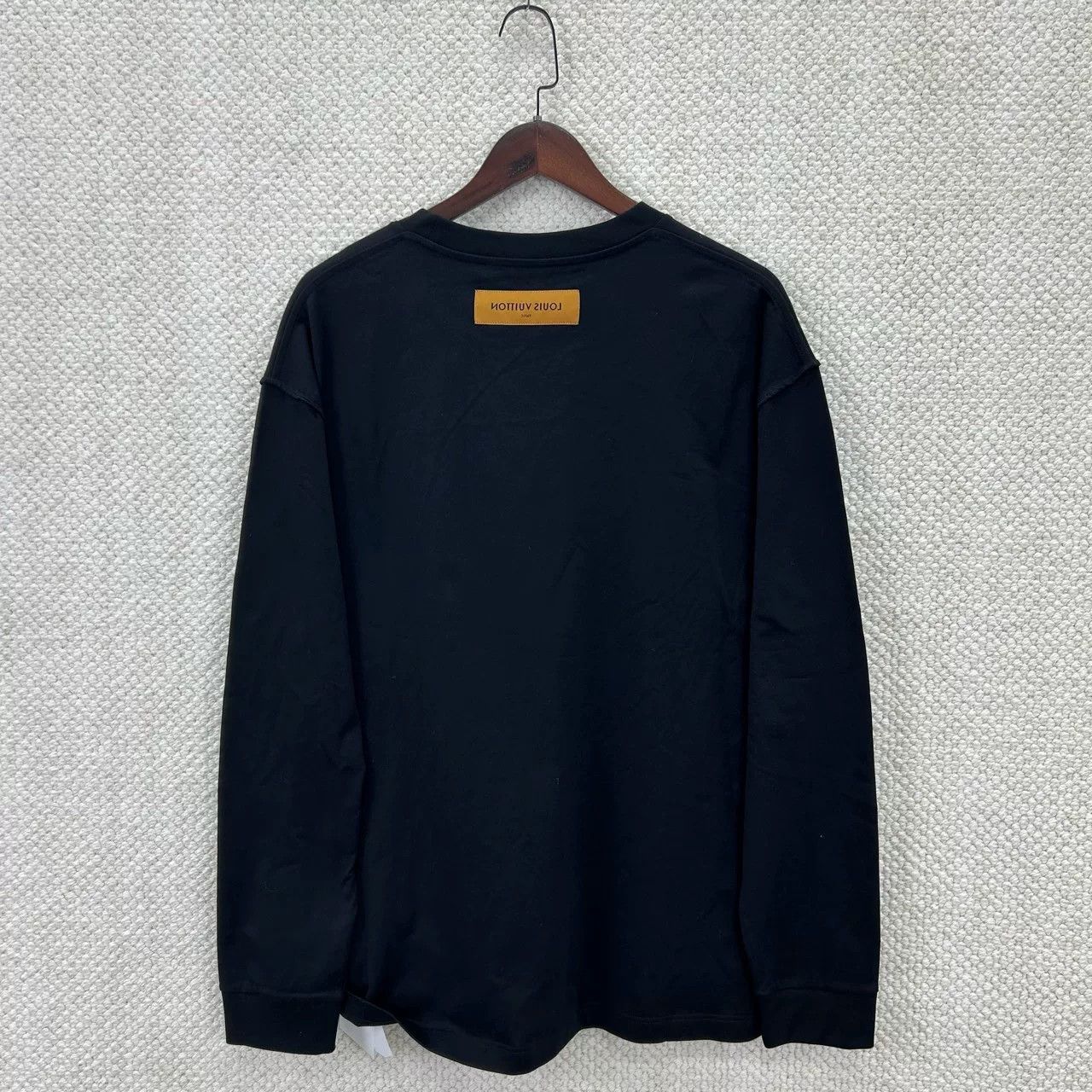 Louis Vuitton Louis Vuitton Rainbow Logo Long Sleeve T-Shirt L Size US L / EU 52-54 / 3 - 3 Thumbnail