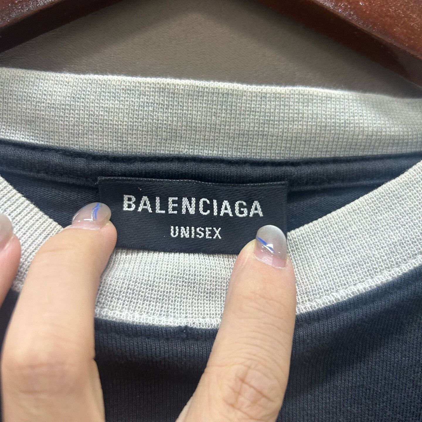 Balenciaga Balenciaga Logo Two-Tone Long Sleeve T-Shirt Size M Size US M / EU 48-50 / 2 - 4 Thumbnail