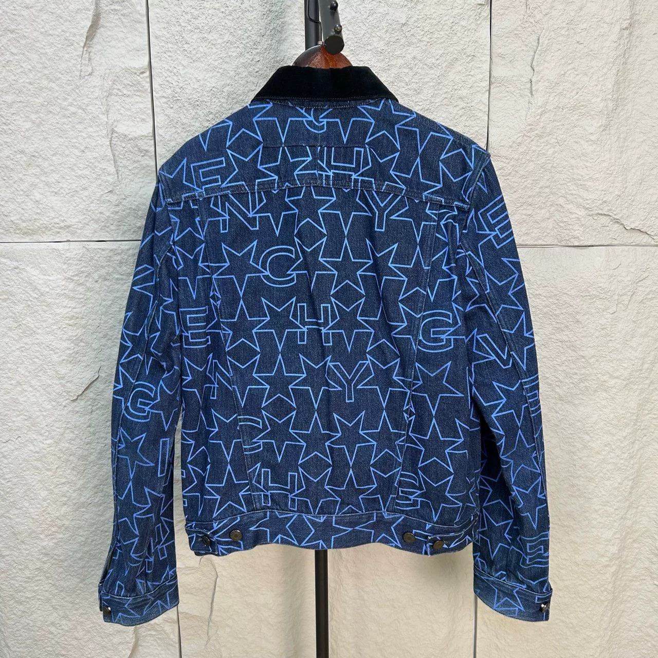 Givenchy Givenchy Blue Star Print Denim Jacket Size L Size US L / EU 52-54 / 3 - 3 Thumbnail