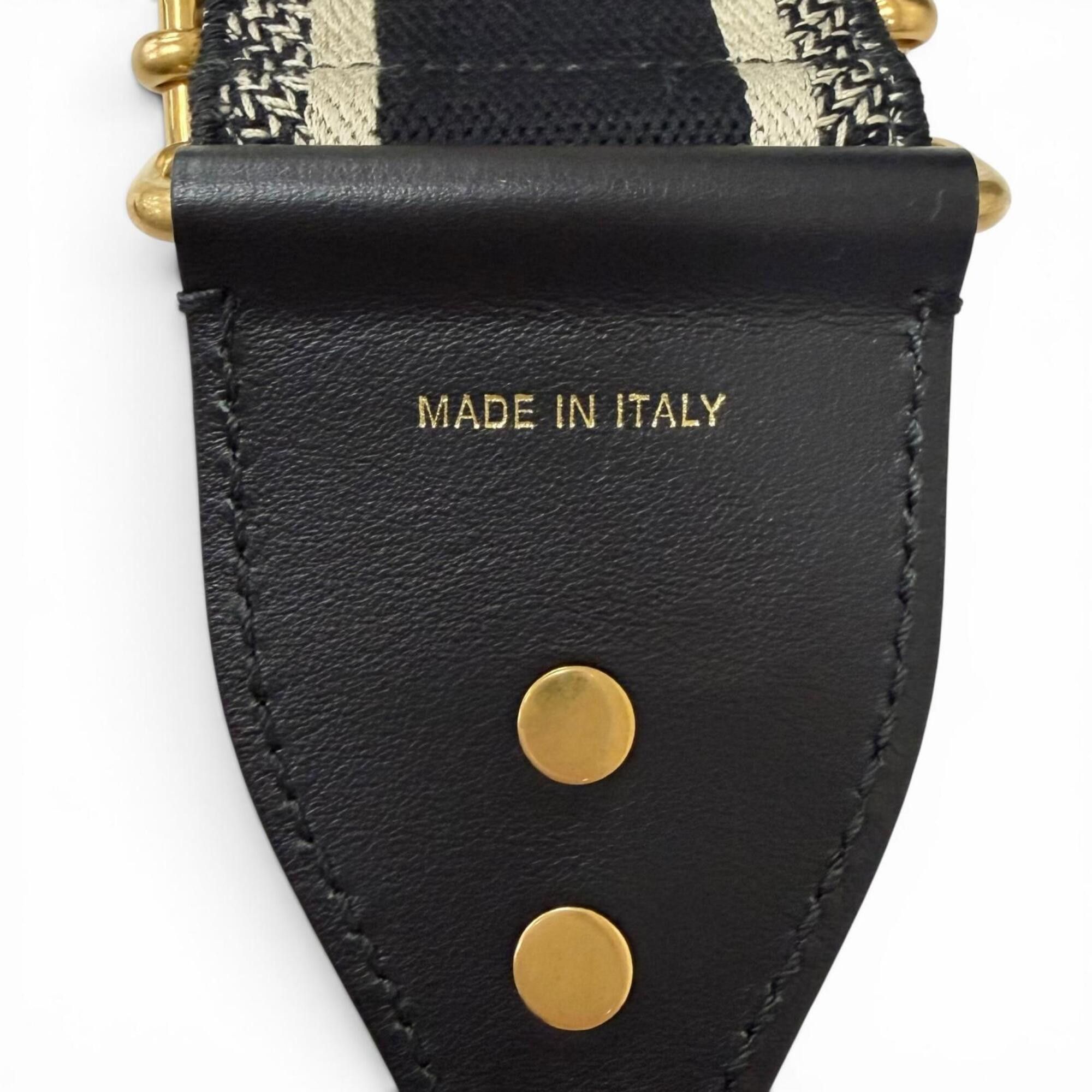 Dior Christian Dior Paris logo embroidered shoulder strap, current model, black/beige, made in Italy, men's, with dust bag. Size ONE SIZE - 5 Thumbnail
