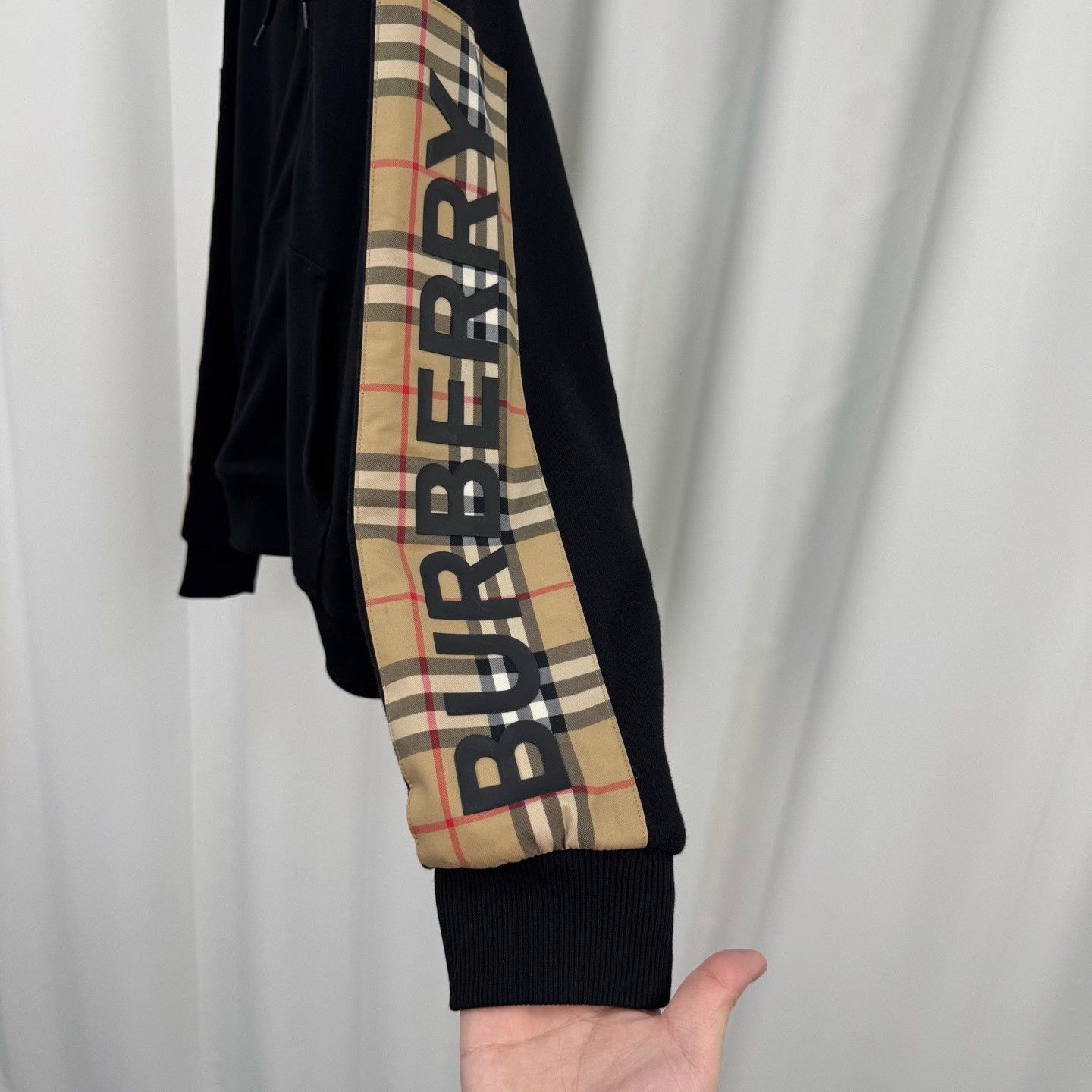Burberry Burberry Check Sleeve Zip-Up Hoodie XS Size US XS / EU 42 / 0 - 5 Thumbnail