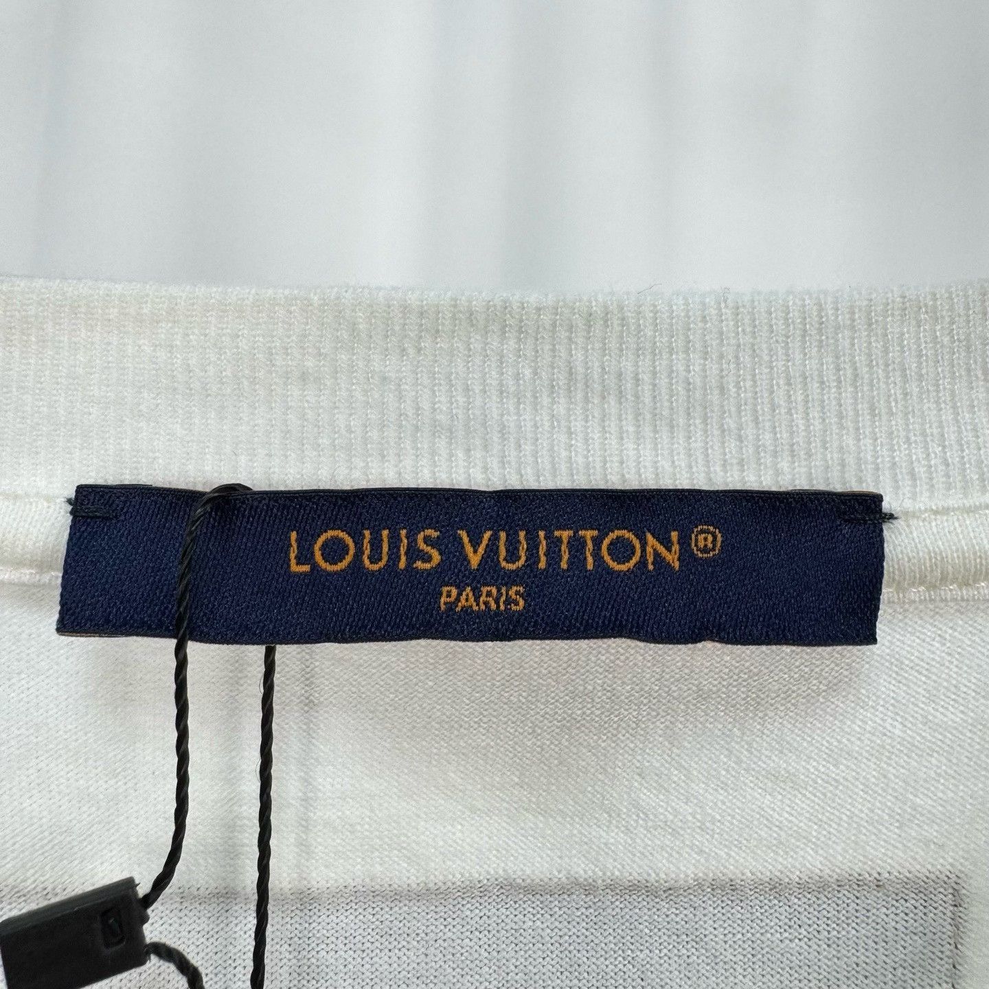 Louis Vuitton Louis Vuitton Graphic Print T-Shirt Size XXL Size US XXL / EU 58 / 5 - 6 Thumbnail