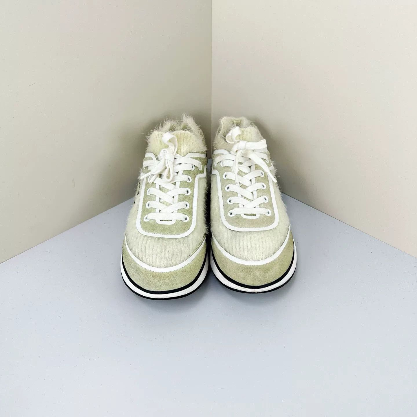 Chanel Chanel Fur Logo Sneakers Size 37.5 Size US 6.5 / IT 36.5 - 3 Thumbnail
