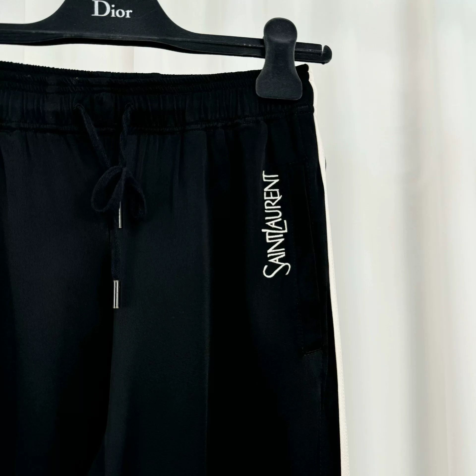 Saint Laurent Paris Saint Laurent Logo Stripe Joggers F36 Size 26" / US 2 / IT 38 - 4 Thumbnail