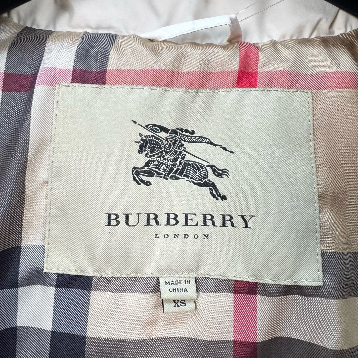 Burberry Burberry Quilted Down Jacket XS Size XS / US 0-2 / IT 36-38 - 7 Thumbnail