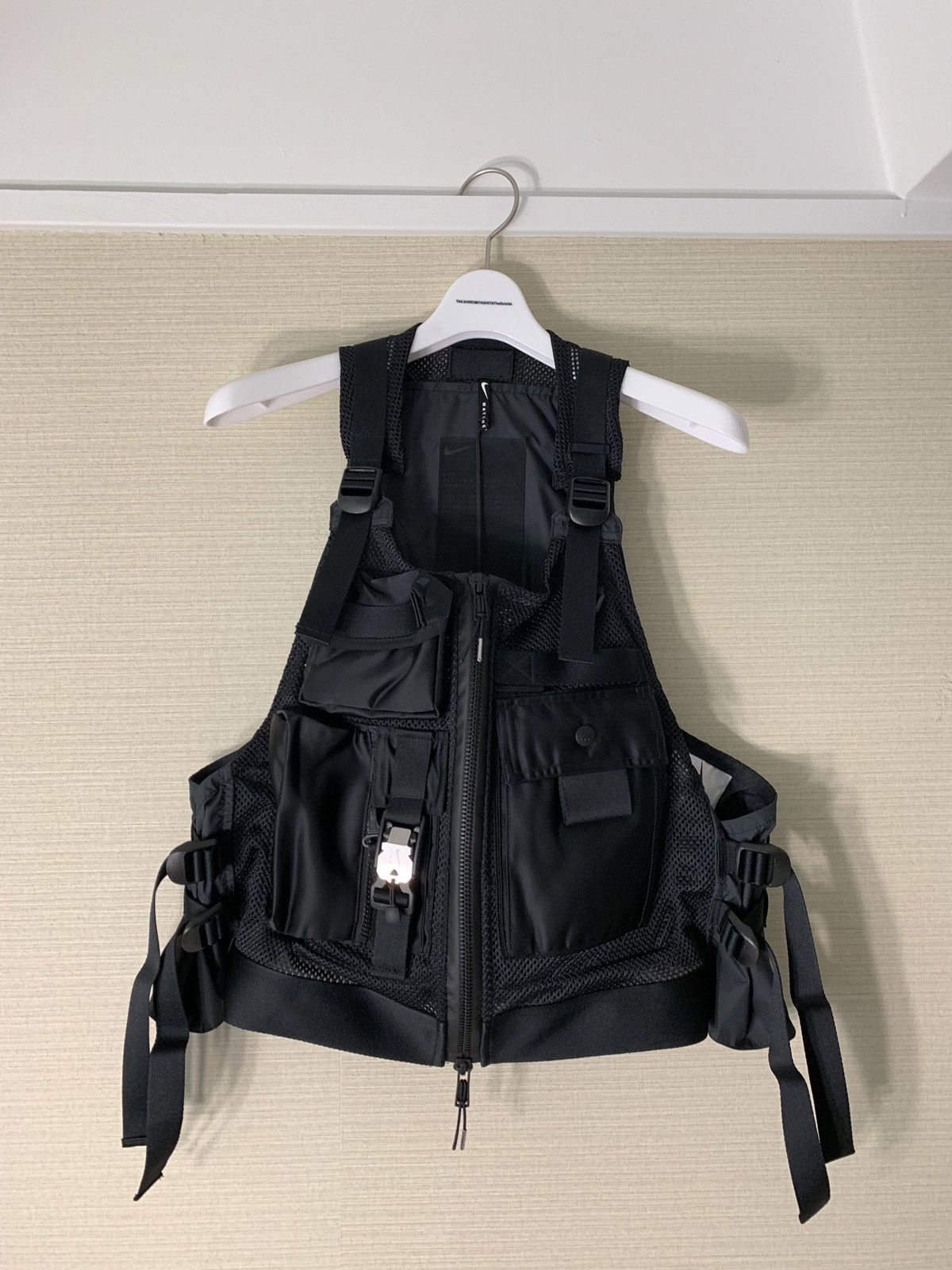 nike mmw beryllium utility vest