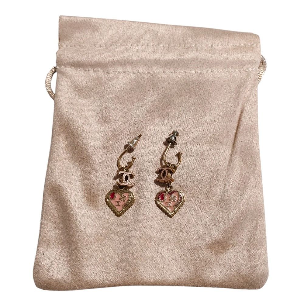 Chanel Chanel Chanel Coco Mark Heart Swing Earrings Metal Earrings DUTY FREE for USA Size ONE SIZE - 8 Thumbnail