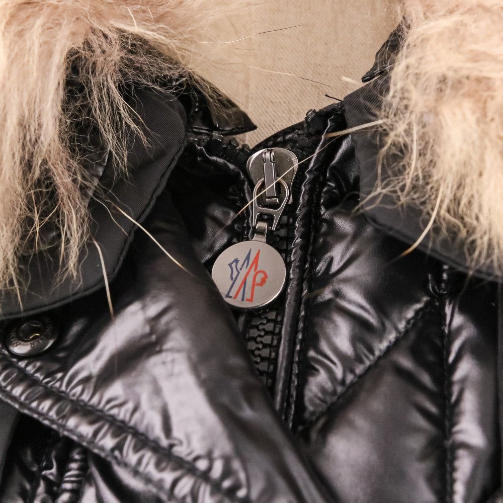 Moncler Moncler Moncler Safran Down Coat Others Outerwear DUTY FREE for USA Size ONE SIZE - 7 Thumbnail