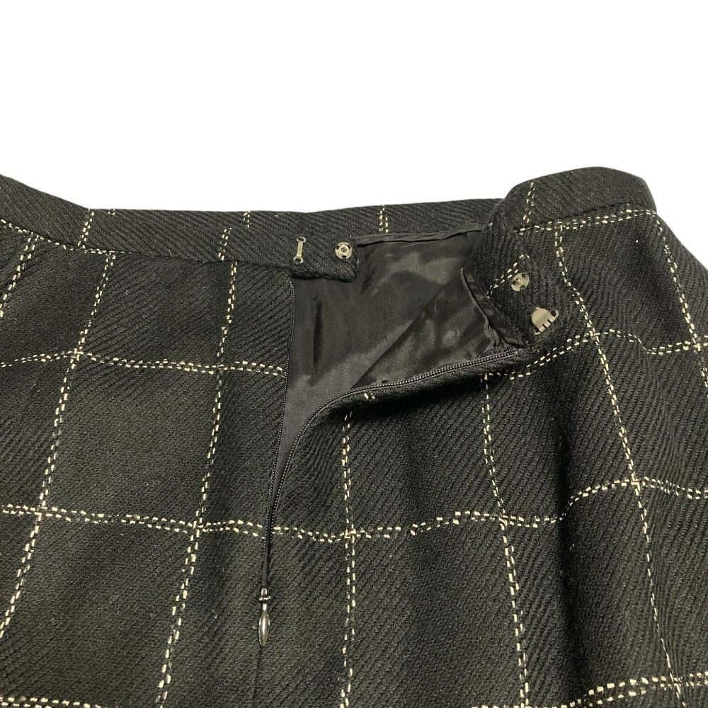 Burberry Burberry Burberry London Silk Blend Wool Setup Textile Suits DUTY FREE for USA Size ONE SIZE - 10 Thumbnail