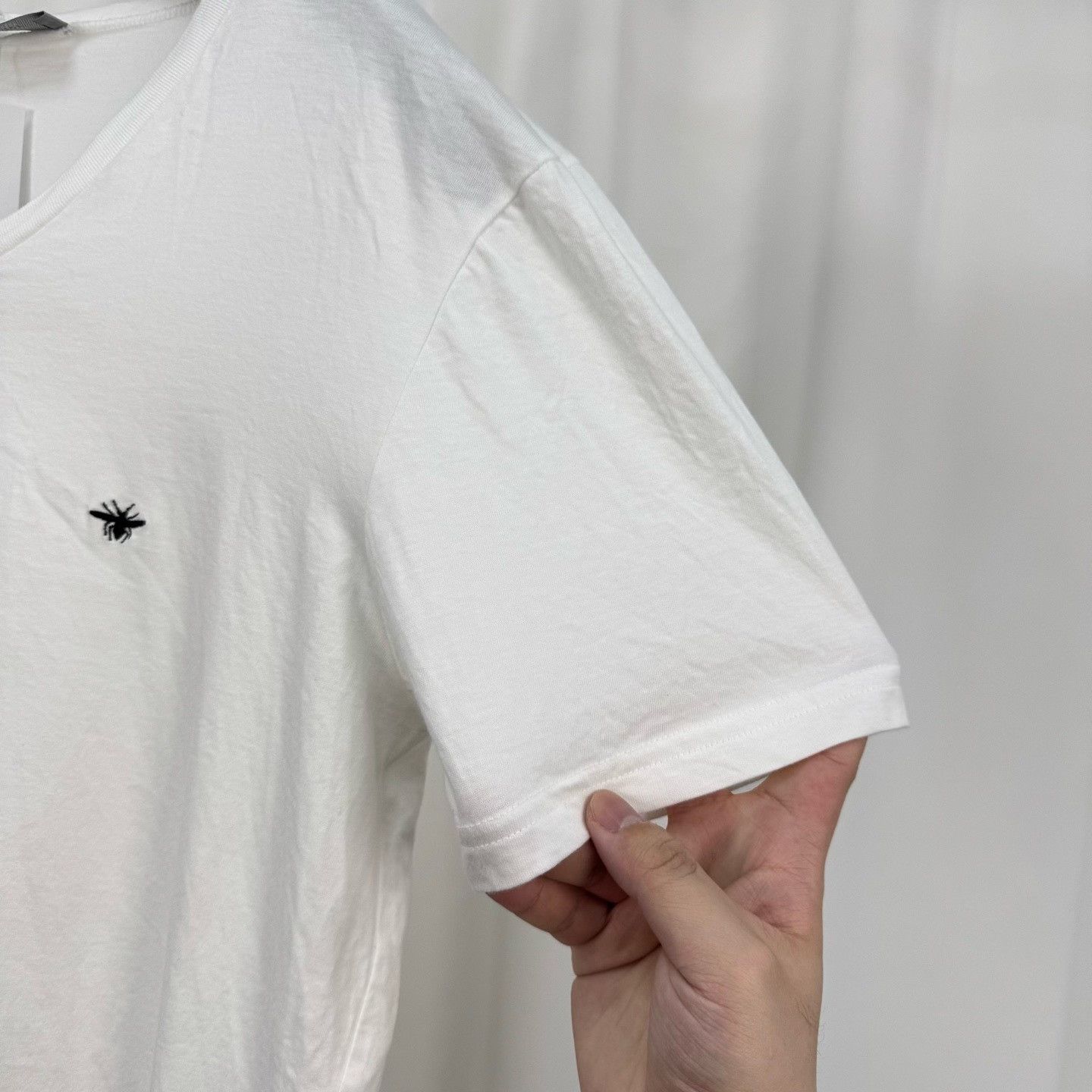 Dior Dior Bee V-Neck T-Shirt Size S Size US S / EU 44-46 / 1 - 5 Thumbnail