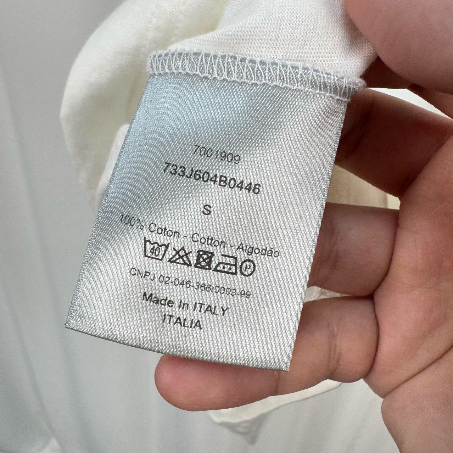 Dior Dior Bee V-Neck T-Shirt Size S Size US S / EU 44-46 / 1 - 7 Thumbnail